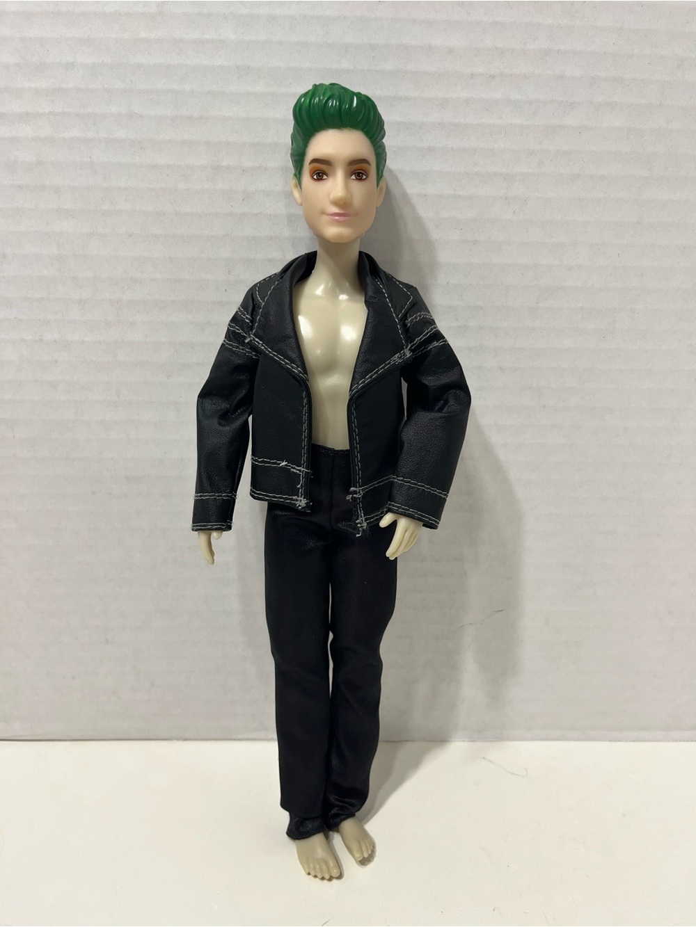 DISNEY zombies 3 Zed Necrodopolis Barbie doll with Ken doll outfit